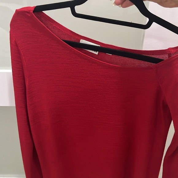 Aritzia wildfred free red off shoulder mini dress - Picture 3 of 3